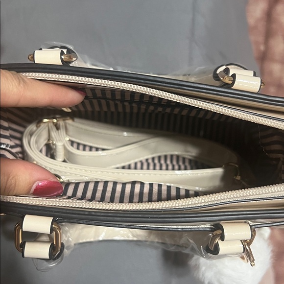 Mini Tote - Picture 2 of 6